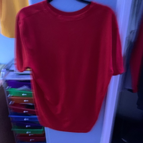 UH RED NIKE SHIRT - L - Picture 2 of 2